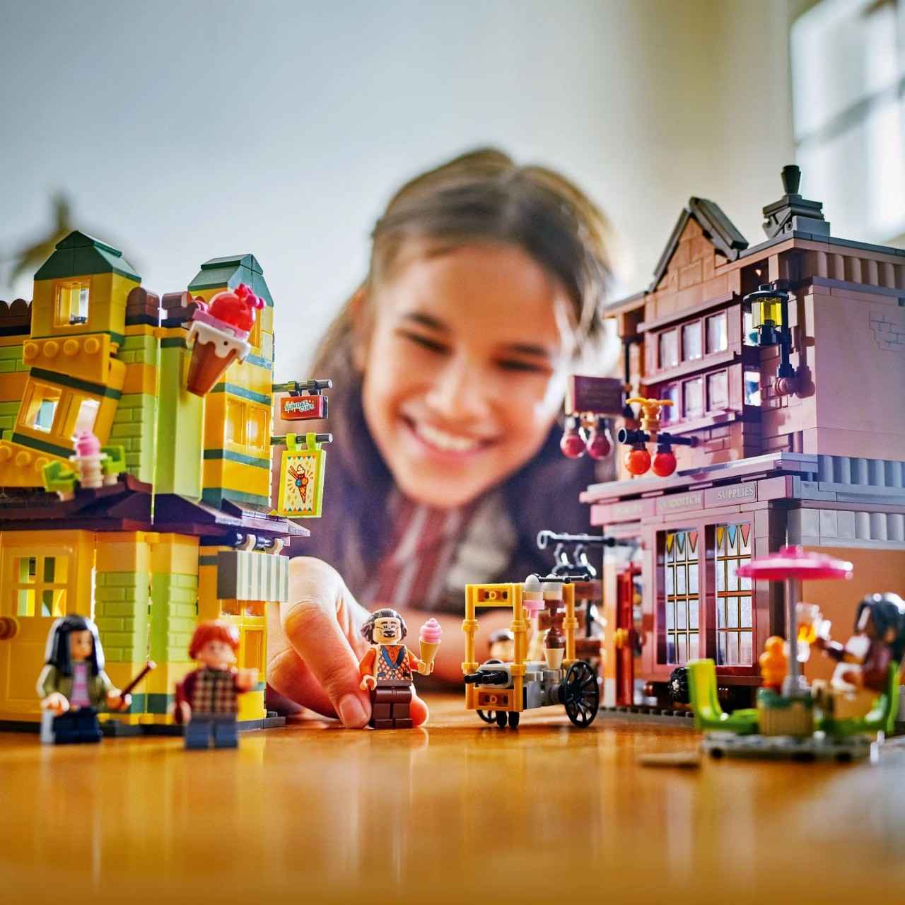 LEGO Harry Potter Quality Quidditch Supplies & Ice Cream Parlour Set 76452, 8Y+